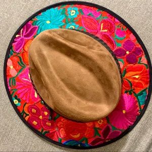Hand embroidered camel Fedora size L